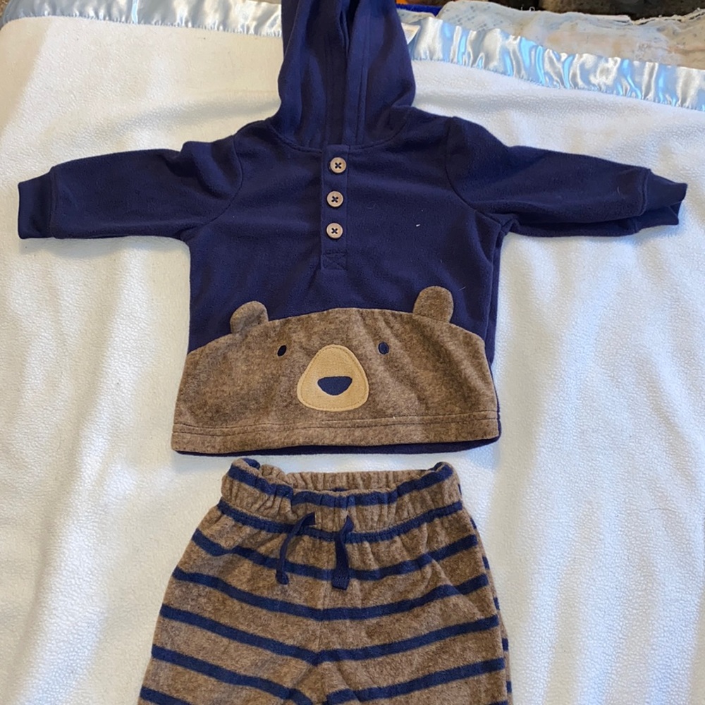 Two piece hoodie/ sweatpants.